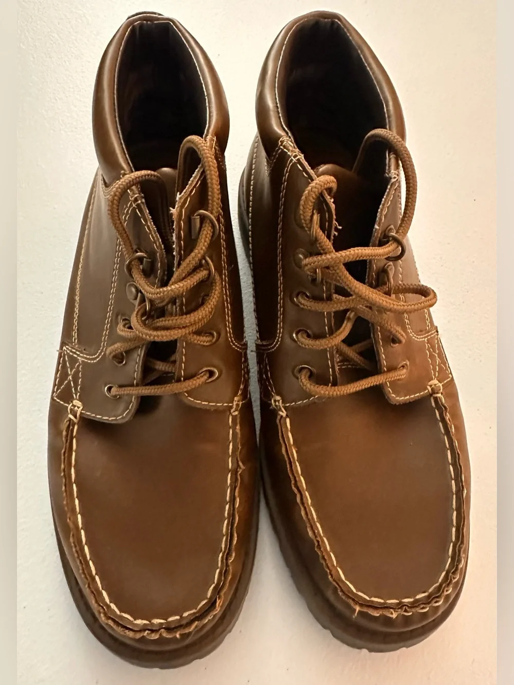 Tommy Hilfiger sturdy leather